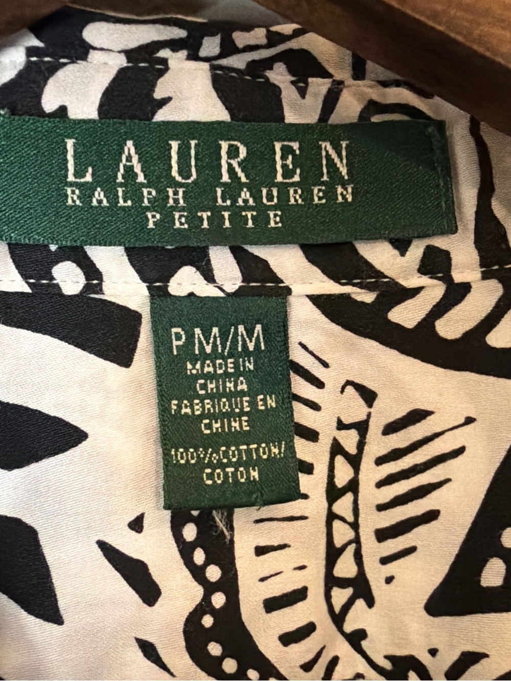 Lauren Ralph Lauren Black & White Floral Print Petite Shirt - Picture 5 of 7